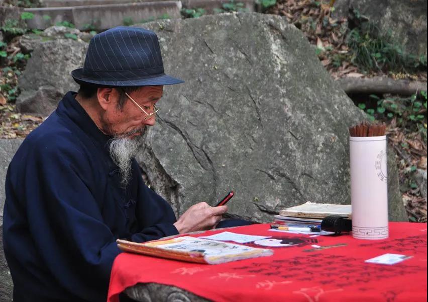 人起名，为什么用辈分的越来越少了？值得反思！