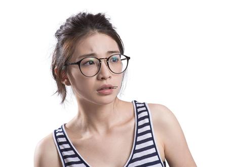 女人耳朵长痣面相图解大全，女人耳朵有痣好不好？