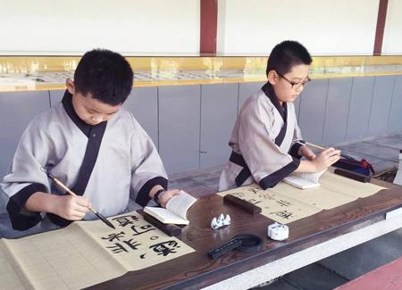 梦见女人变成猫