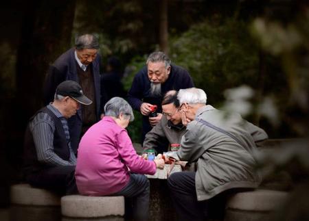 梦见打小人是什么意思