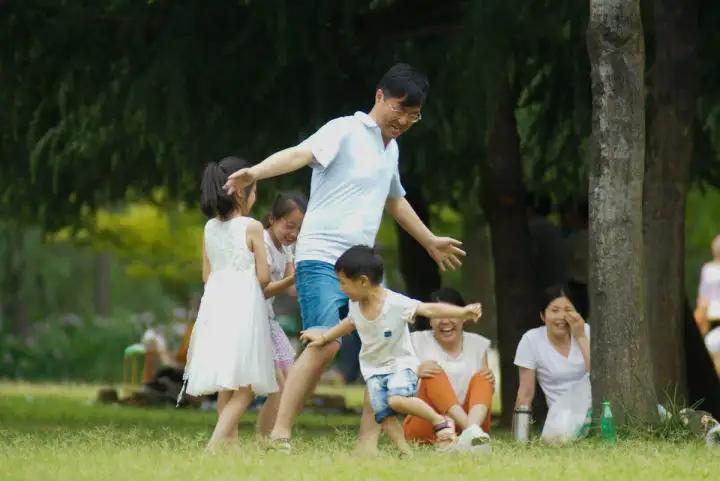 喜欢在男人面前指手画脚的星座女生