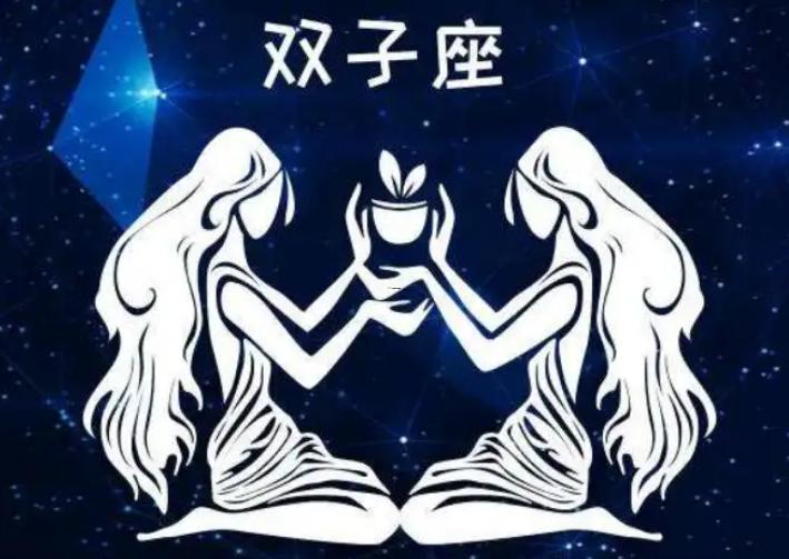 爱霸道女的星座男