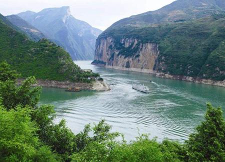 梦见下雨漏水是什么意思